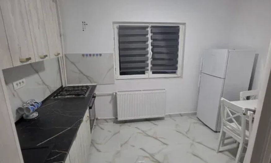 GARSONIERA - MARGEANULUI, BUCATARIE INCHISA, MOBILAT/UTILAT MODERN - Poză 3