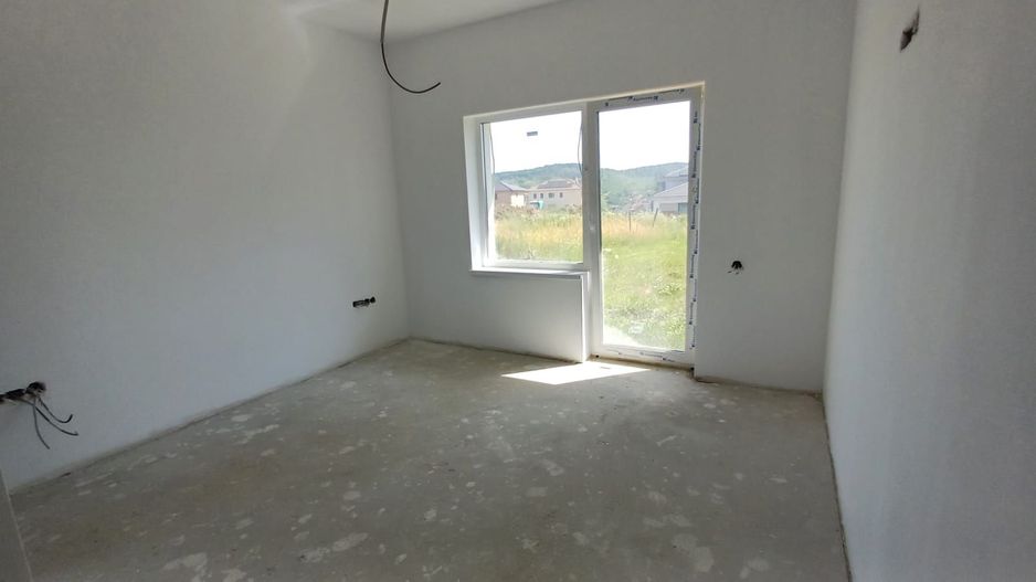 Casă individuală - Corunca-1460 mp teren - Poză 9