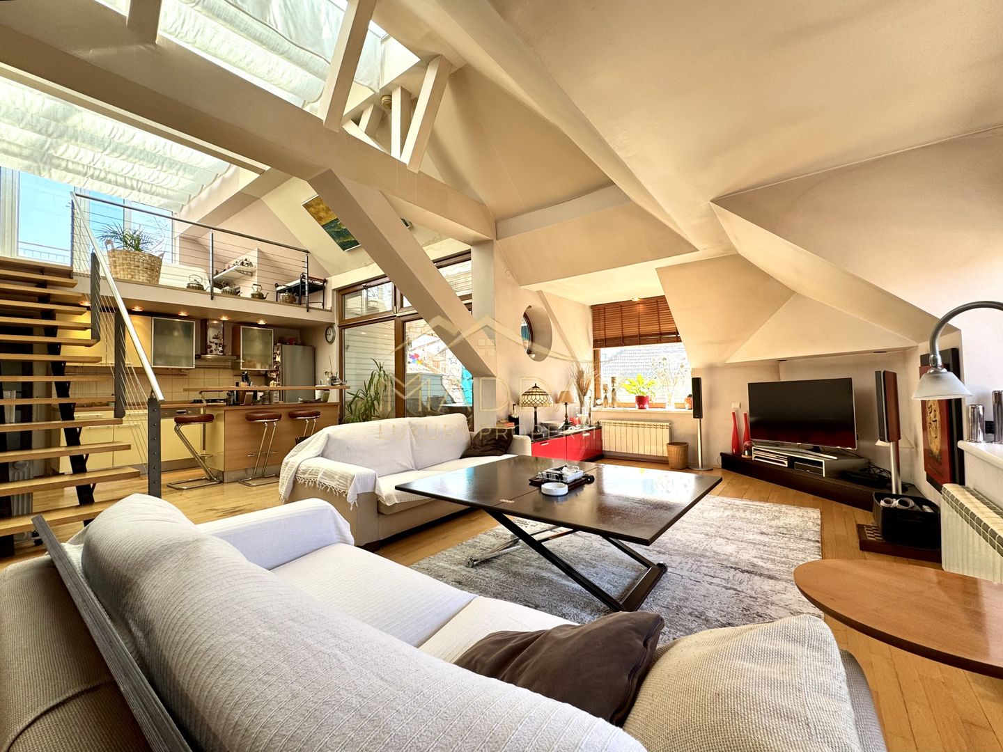 Apartament in Vila *142mp* / *100mp curte proprie* / Garaj // Kiseleff - Poză 2