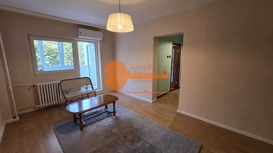 Apartament cu 4 camere in zona Lacul Tei - Bloc Reabilitat - Poză 3