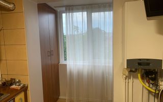 Apartament cu 3 camere în zona, mobilat si utilat -  Piata Centrala - Poză 14