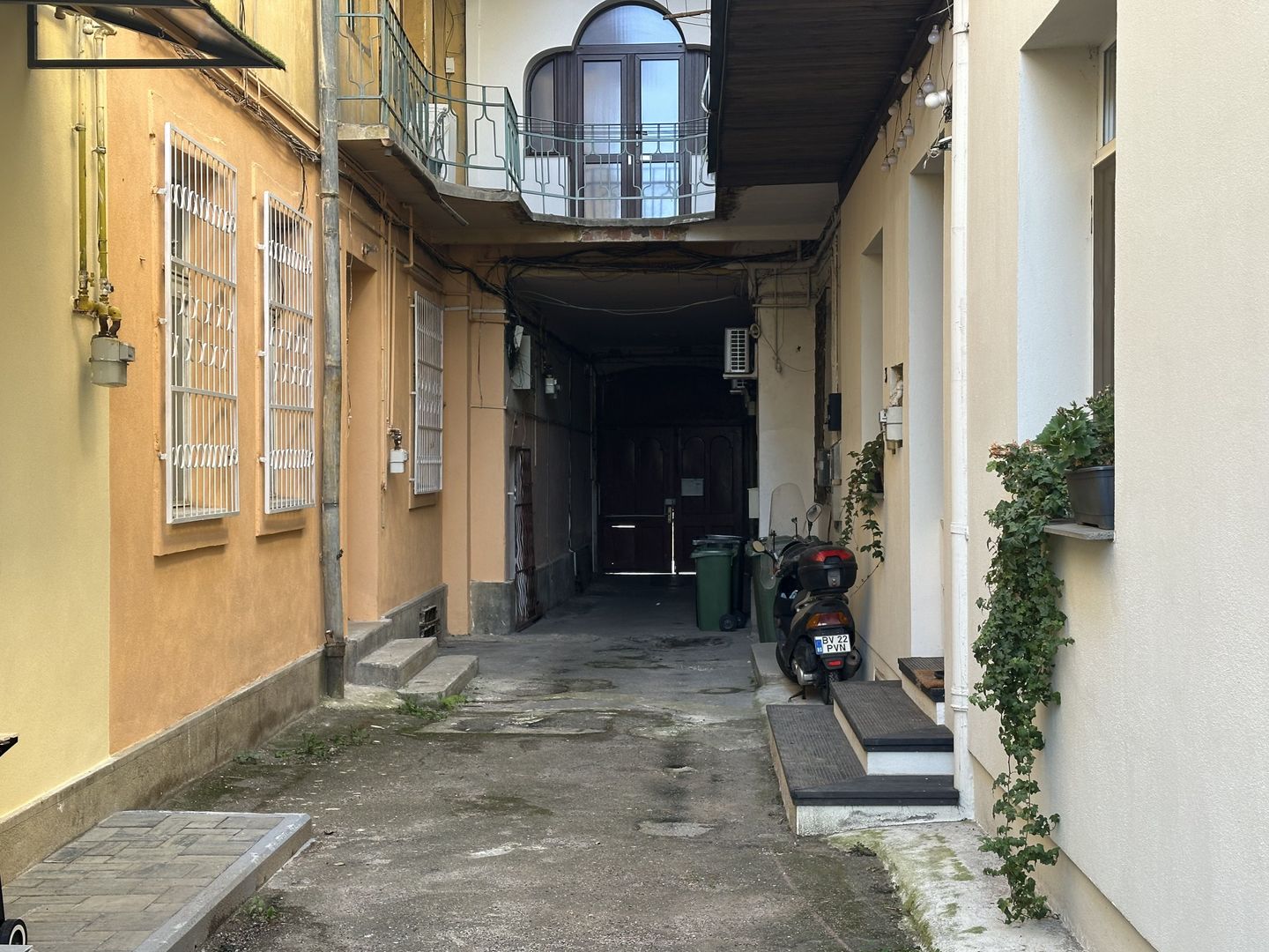 Apartament in casa spațios la doar 5-7 minute de Centrul Istoric - Poză 23