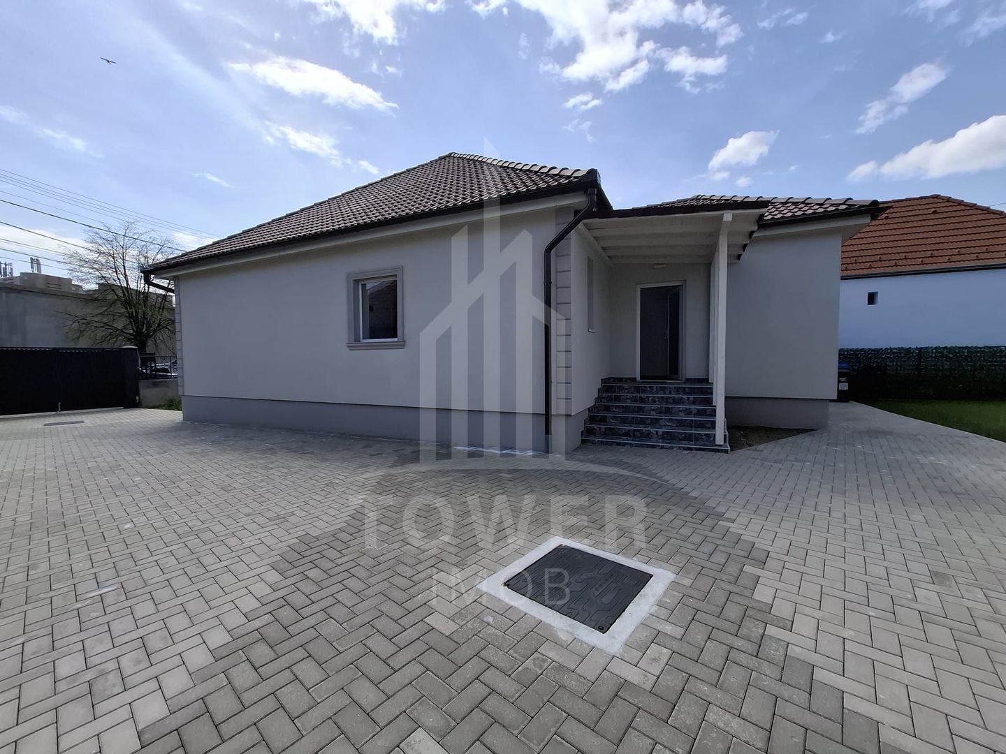Casa renovata total- zona Calea Poplacii cu teren de 454 mp - Poză 1