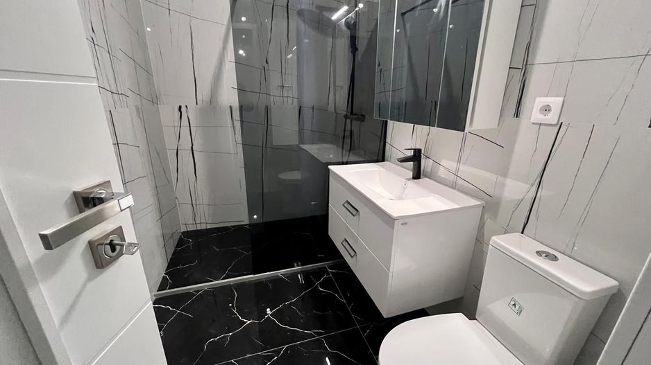 Apartament 3 camere, 2 bai si curte  in Selimbar - Poză 5
