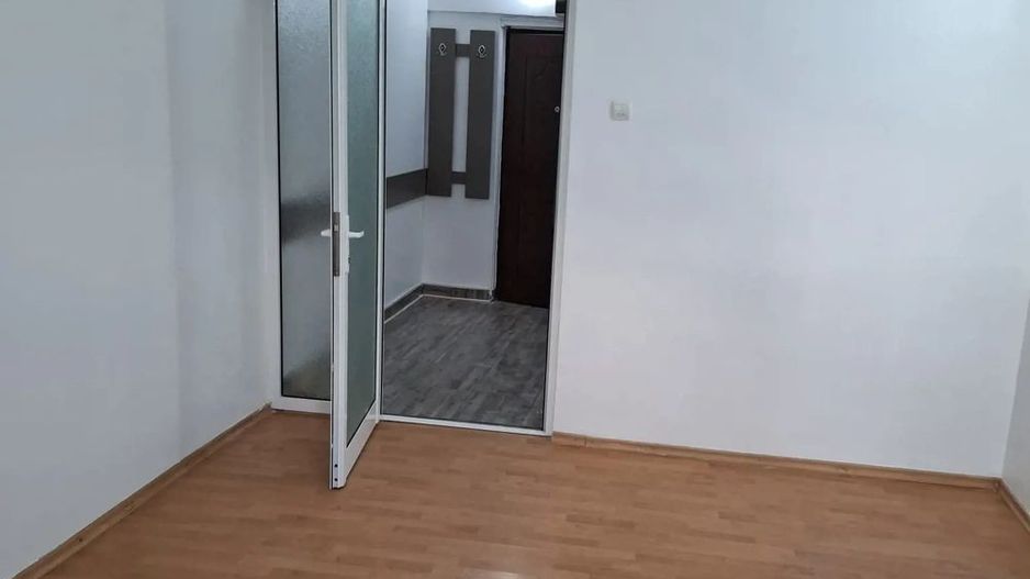 De inchiriat garsoniera pentru birou, bl. A, Tiglina 1, 250 euro - Poză 2