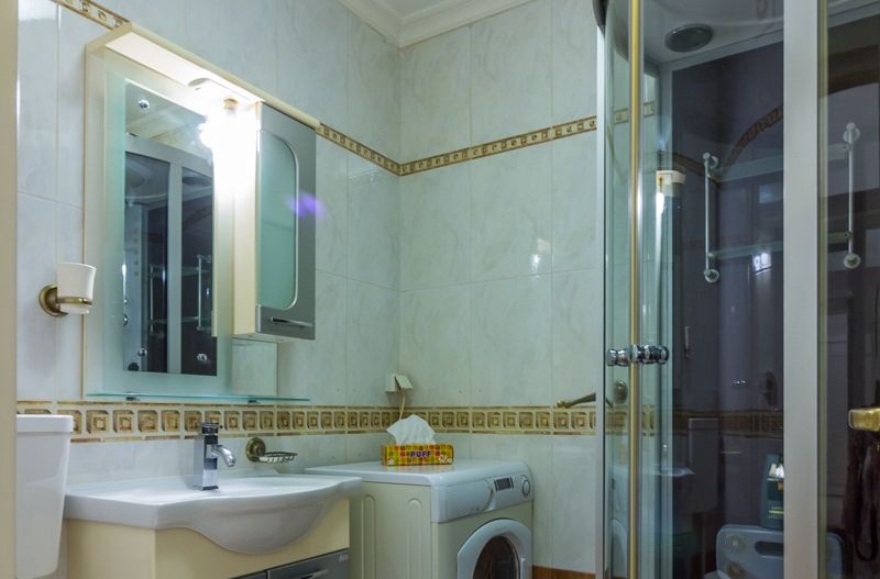 4 Camere de inchiriat, zona Libertății-vedere CASA POPORULUI - Poză 14