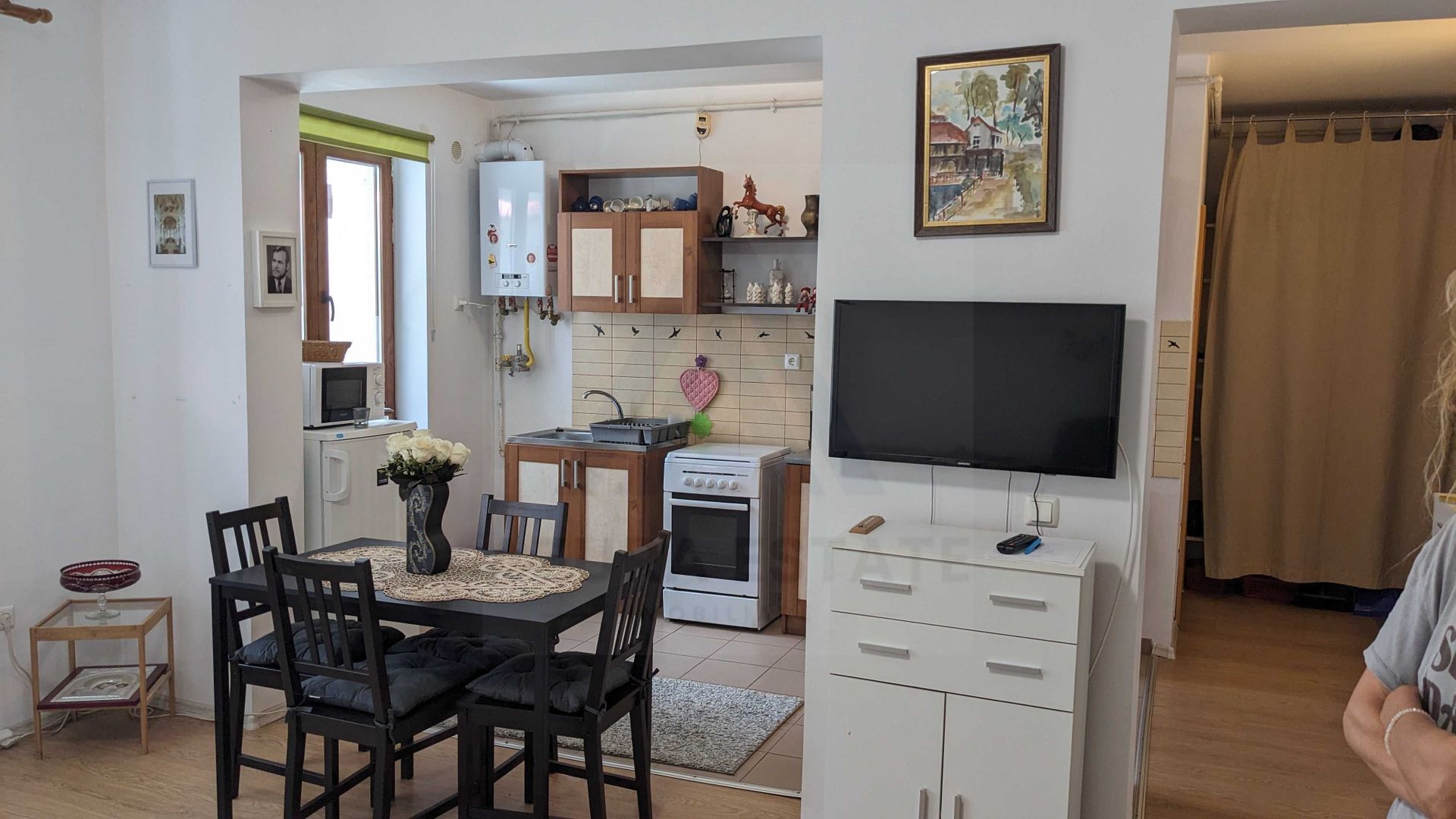 Garsoniera moderna 38 mp utili la parter  loc de parcare in Selimbar - Poză 4