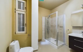 Apartament cu 3 camere Ultracentral - Poză 5