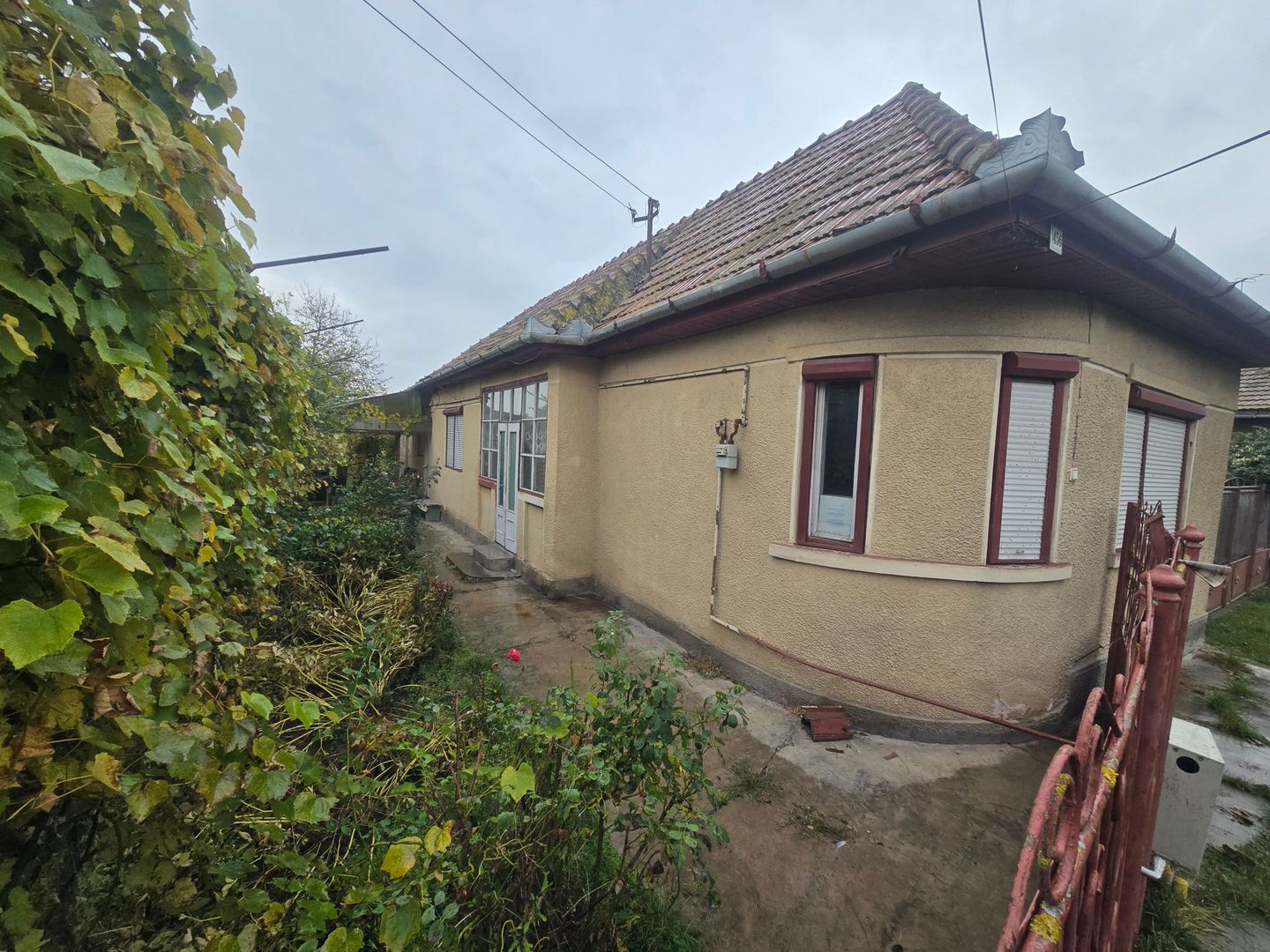 Casa 3 camere, 1 baie,2.000 mp teren,Comision ZERO - Poză 8