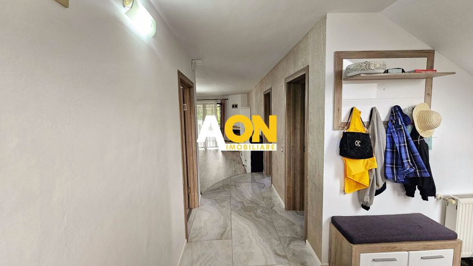 Casa eficienta energetic, 5 camere, 540 mp teren, Partos - Poză 4