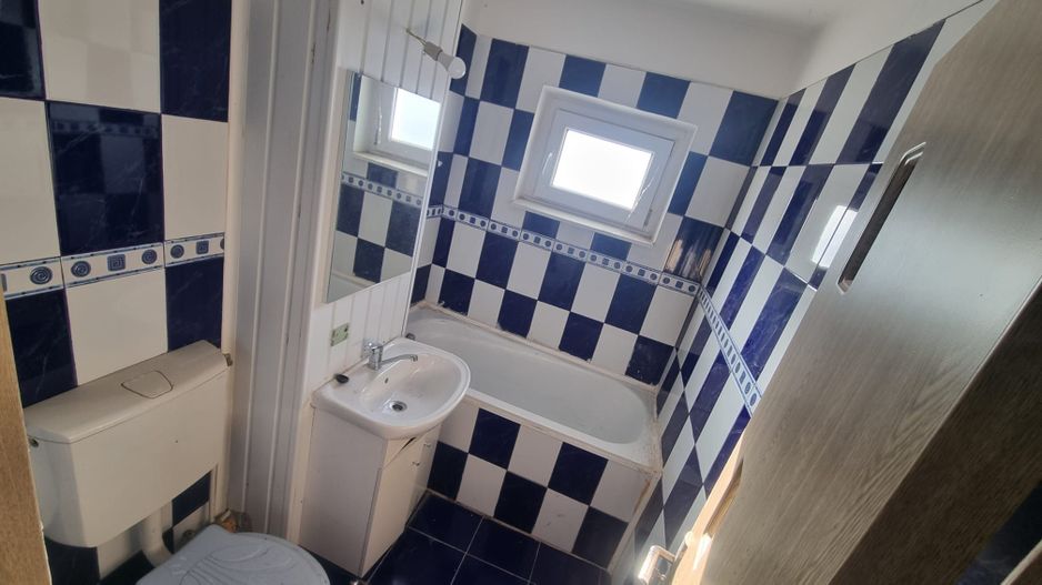 Apartament 3 camere, semidecomandat, zona Miron Costin - Poză 5