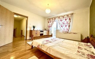 Casa la intrare în Ghiroda - Poză 20