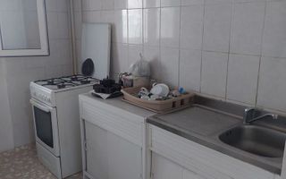 Apartament cu 3 camere in zona Rahova - Poză 6