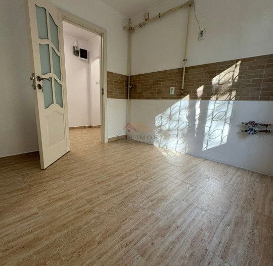 Apartament 3 camere, renovat 2024, 69 mp utili, Nord, Ploiesti - Poză 4