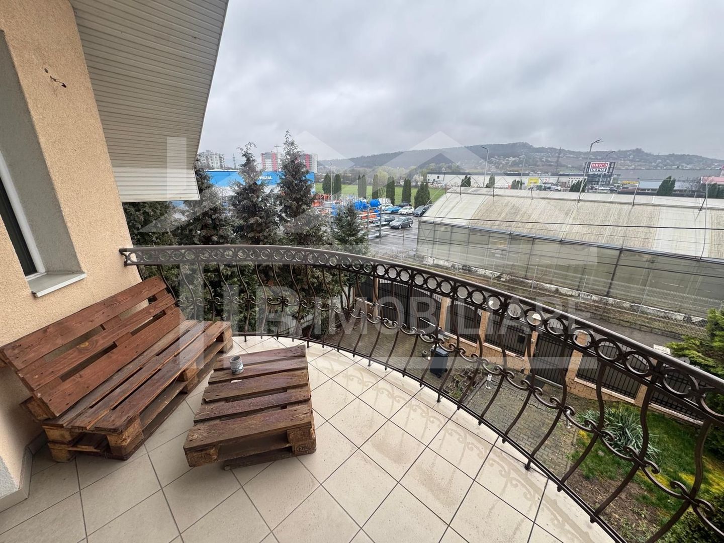 Vila cu 6 camere, 420mp,  teren 720mp, parcari, Zona Shopping City - Poză 31