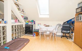 15 Noiembrie, apartament la mansardă - Poză 8