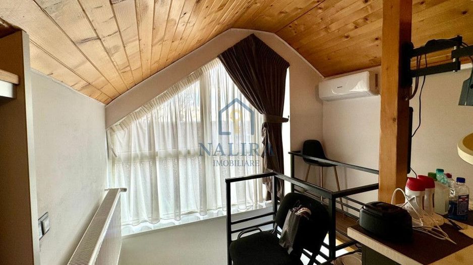 Apartament spatios de vanzare 3 camere Victoriei - Poză 1