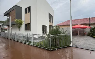 Casa individuala - 300 mp  - 5 camere - 3 bai - Poză 26