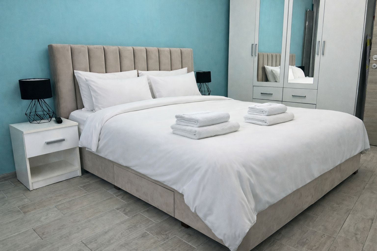 Apartament modern 2 camere in Alezzi Beach Resort Fitness & Spa - Poză 6