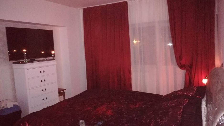 brasadas.com vinde ap. cu 4 camere DECOMANDATE Păcurari. - Poză 1