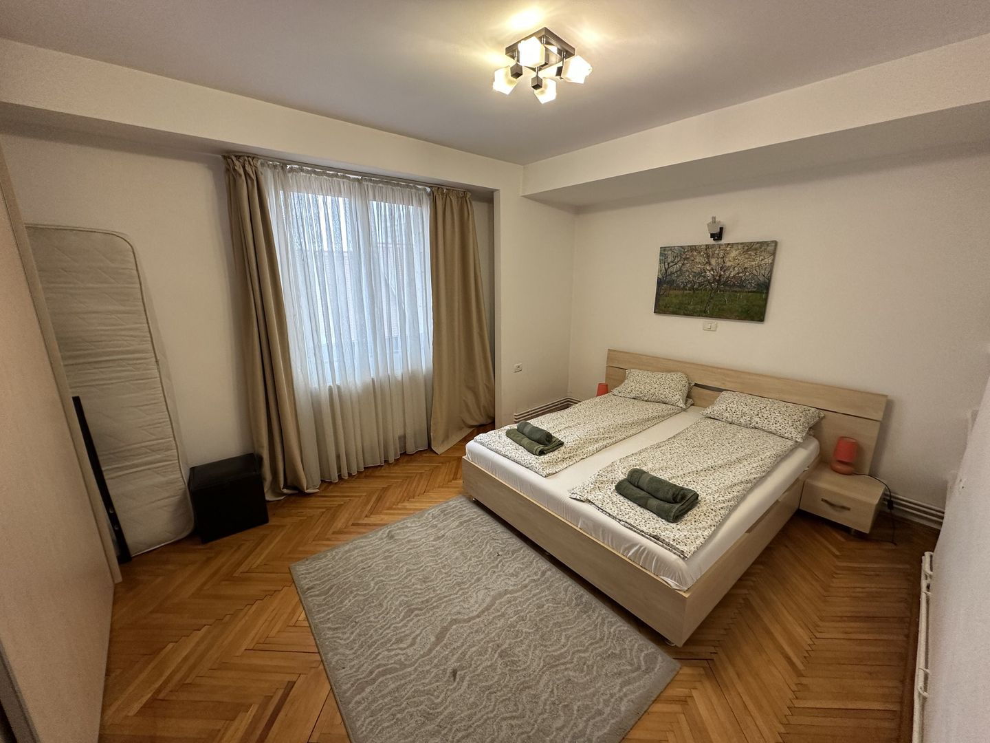 Apartament cu 3 camere în zona P-ta Unirii - Poză 8