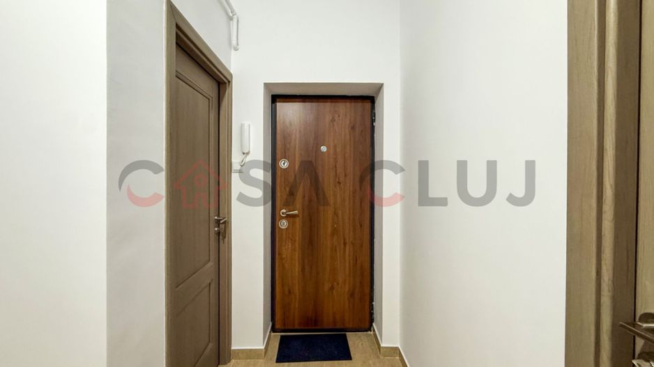 3 camere, finisat modern, etaj 1, central - Poză 9