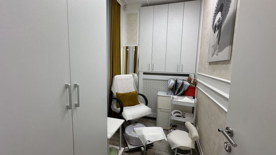 INCHIRIERE SALON HERASTRAU I UTILAT MOBILAT COMPLET - Poză 8