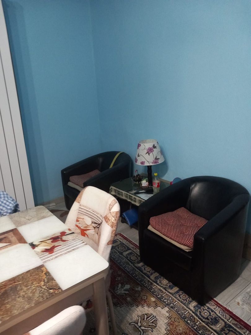 vand apartament cu o camera, parter cu terasa , zona Crihala - Poză 3