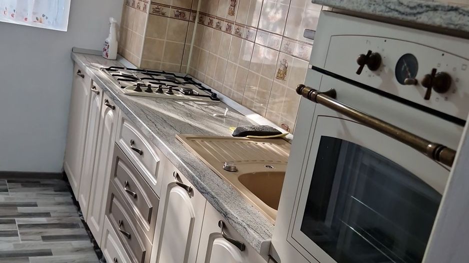 De inchiriat apartament 2 camere - Poză 1