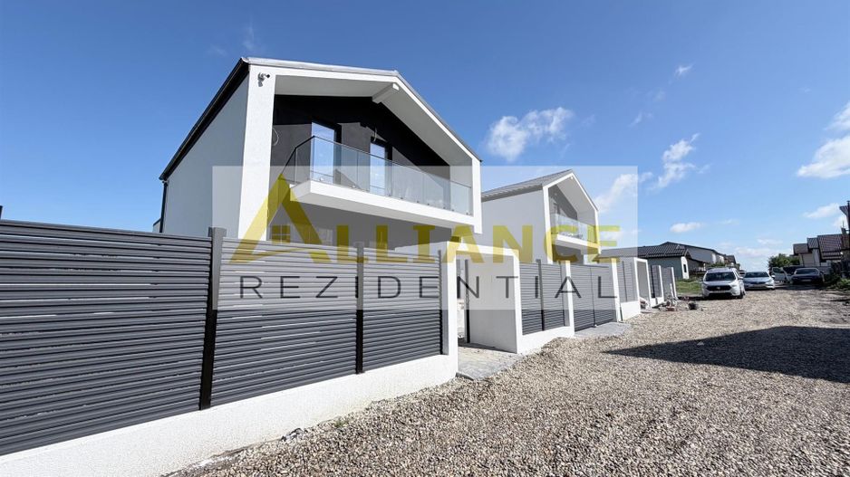 Casa Individuala - 4 camere - 3 bai - 300mp teren - Poză 1
