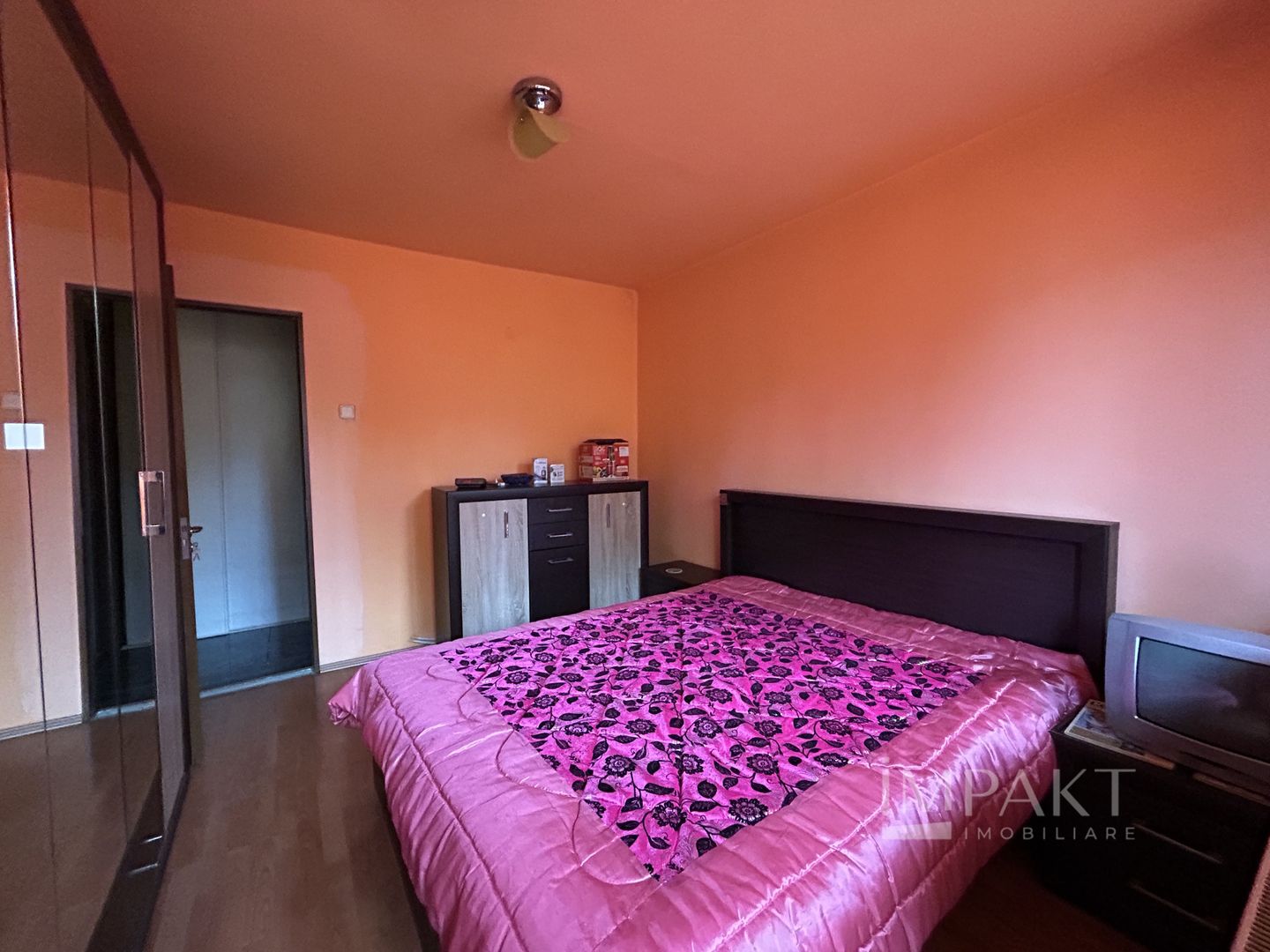 Vanzare apartament 3 camere, zona Piata Flora! - Poză 3