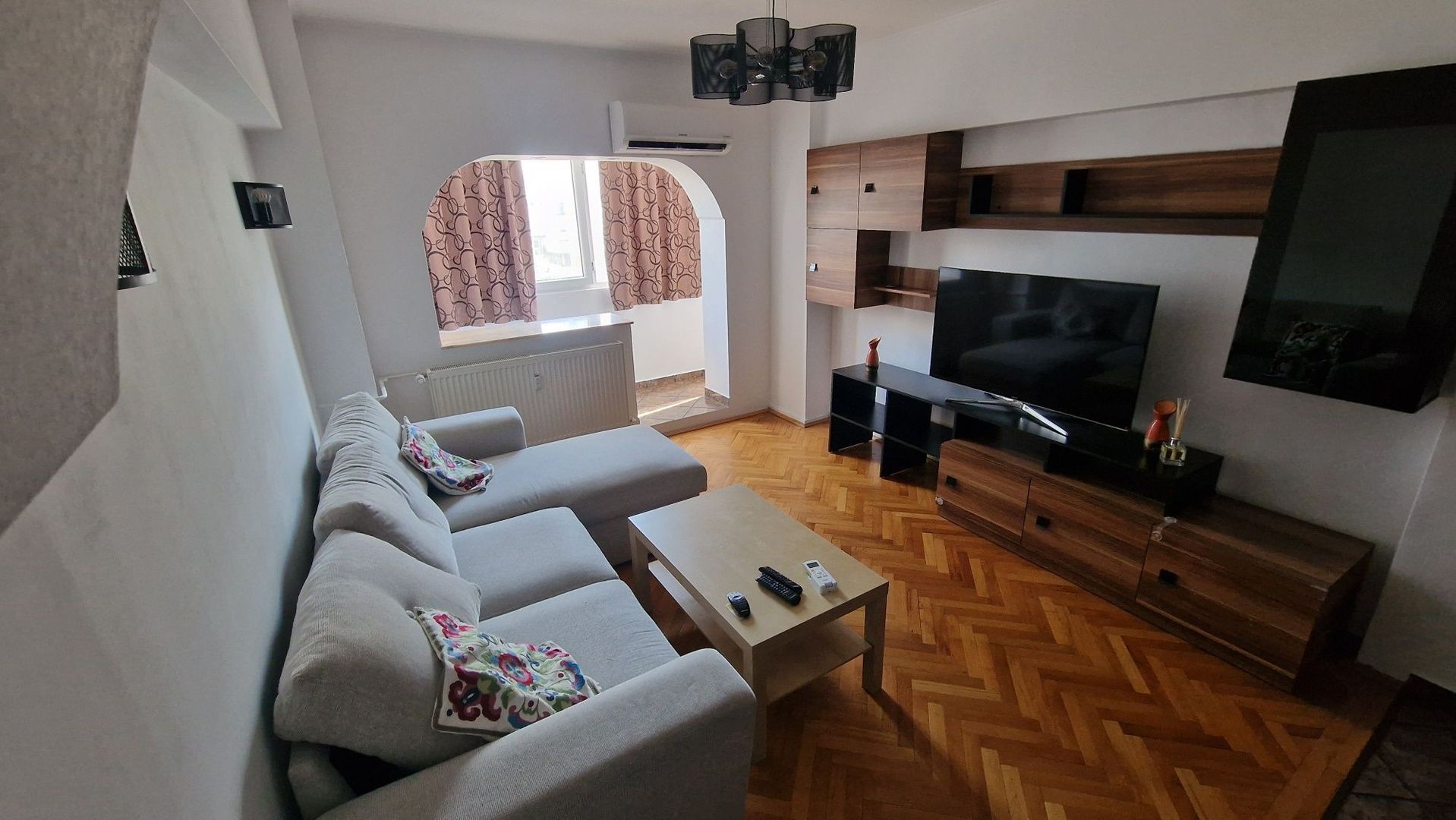 Apartament de 3 camere mobilat complet – 13 Septembrie, etaj 4, cu loc parcare - Poză 1