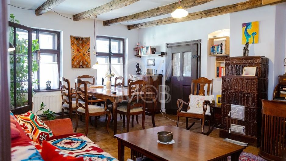 CASA INDIVIDUALA IN CENTRUL ISTORIC AL SIBIULUI - Poză 2