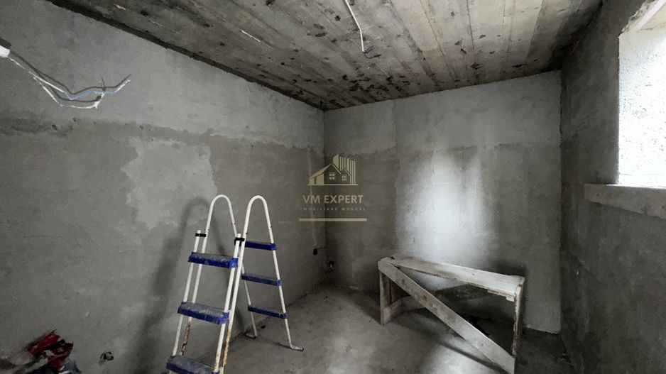 VILA 5 CAMERE, ZONA ULTRA CENTRALA, CAMPULUNG MUSCEL, TEREN 500 MP - Poză 23