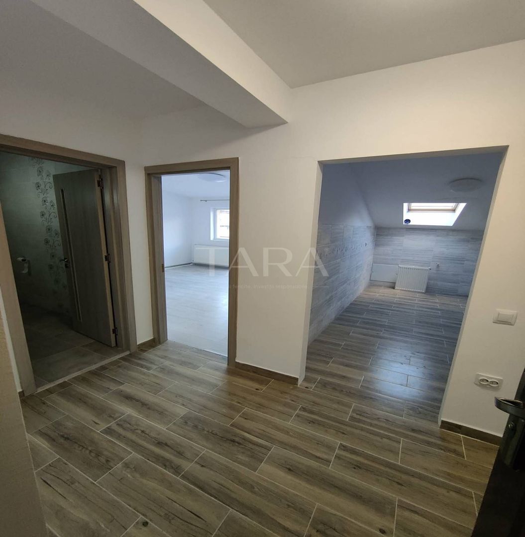 Apartament cu 1 cameră și balcon, mansardă în imobil cu 4 etaje. - Poză 1