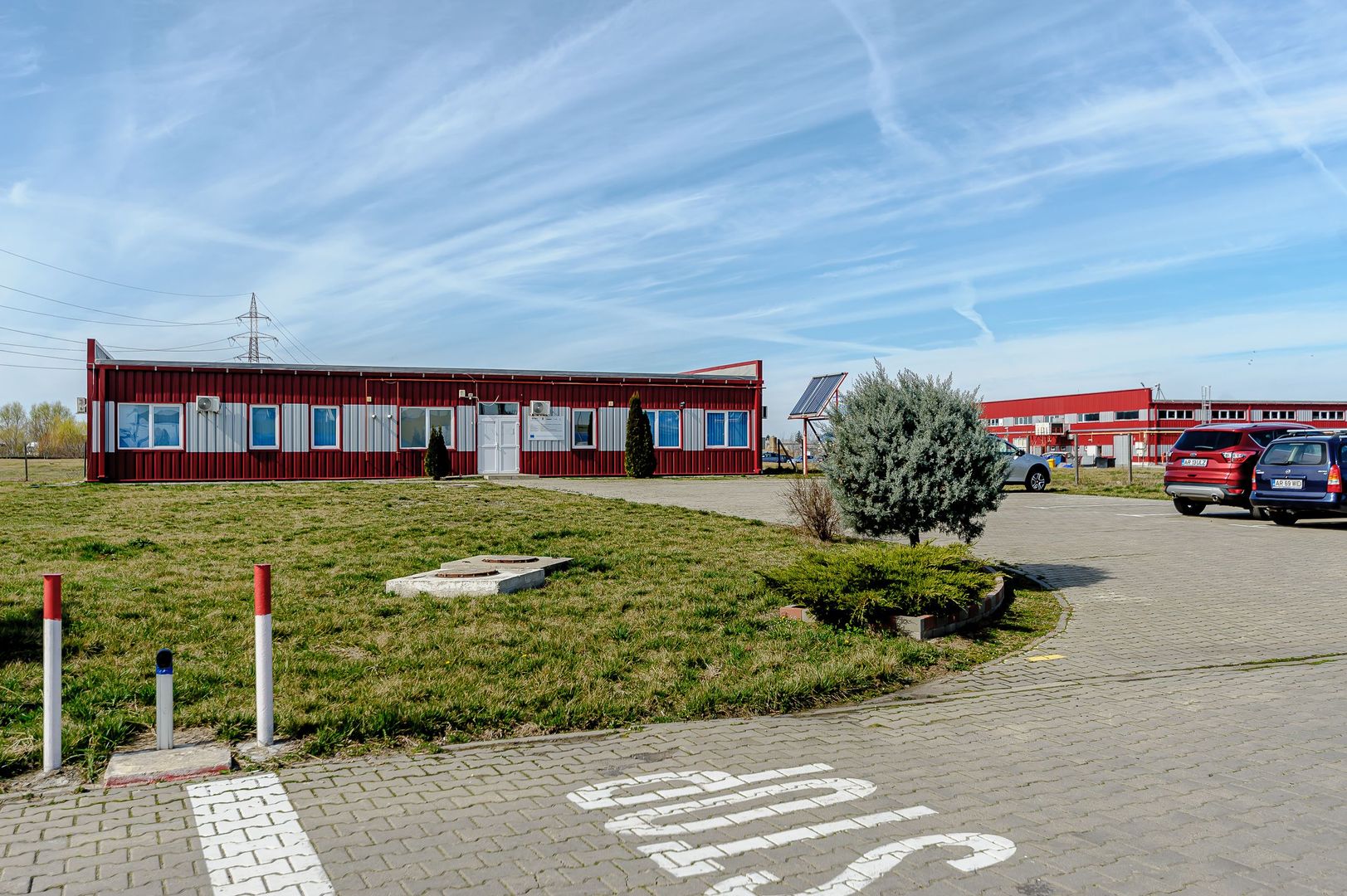 Clădire de birouri cu 12 parcări în incintă privată, UTA2, Arad - Poză 6