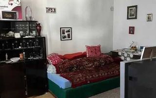 Apartament 3 camere la casă cu curte și grădină – zonă centrală. - Poză 2