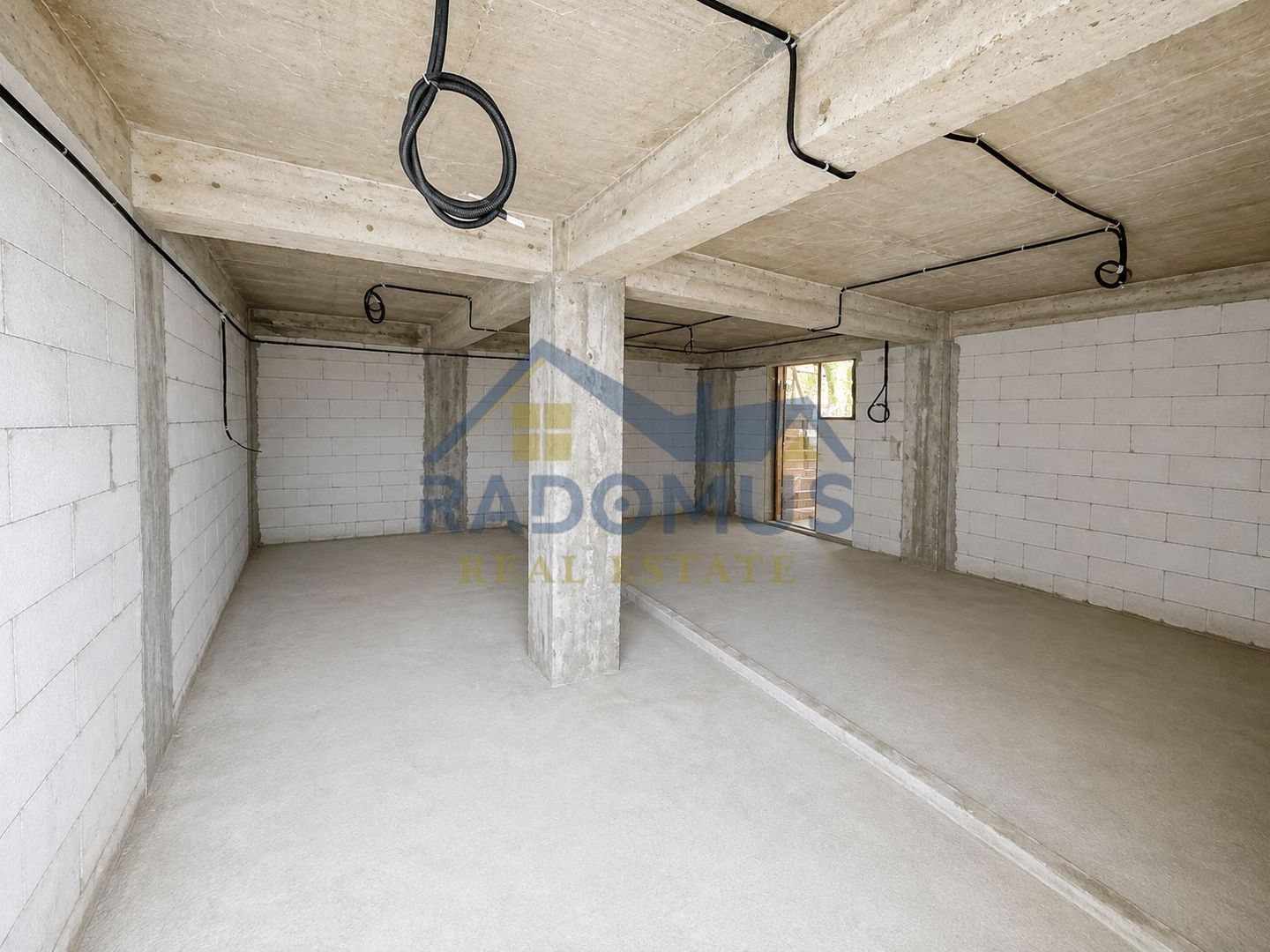 Spațiu Comercial + Afacere la Cheie | Construcție 2019 | 340 mp - Poză 17