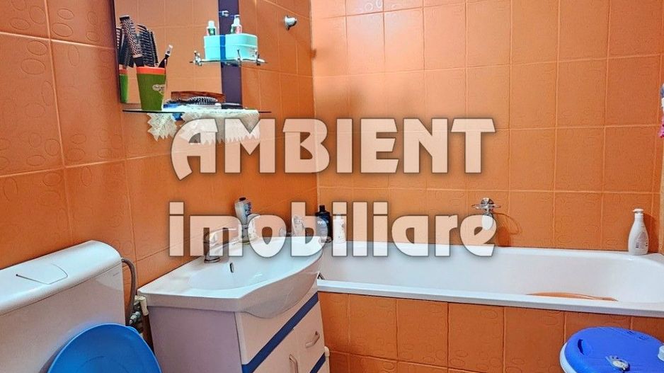 Apartament 2 camere, mobilat și utilat, zona CARTIER; - Poză 4