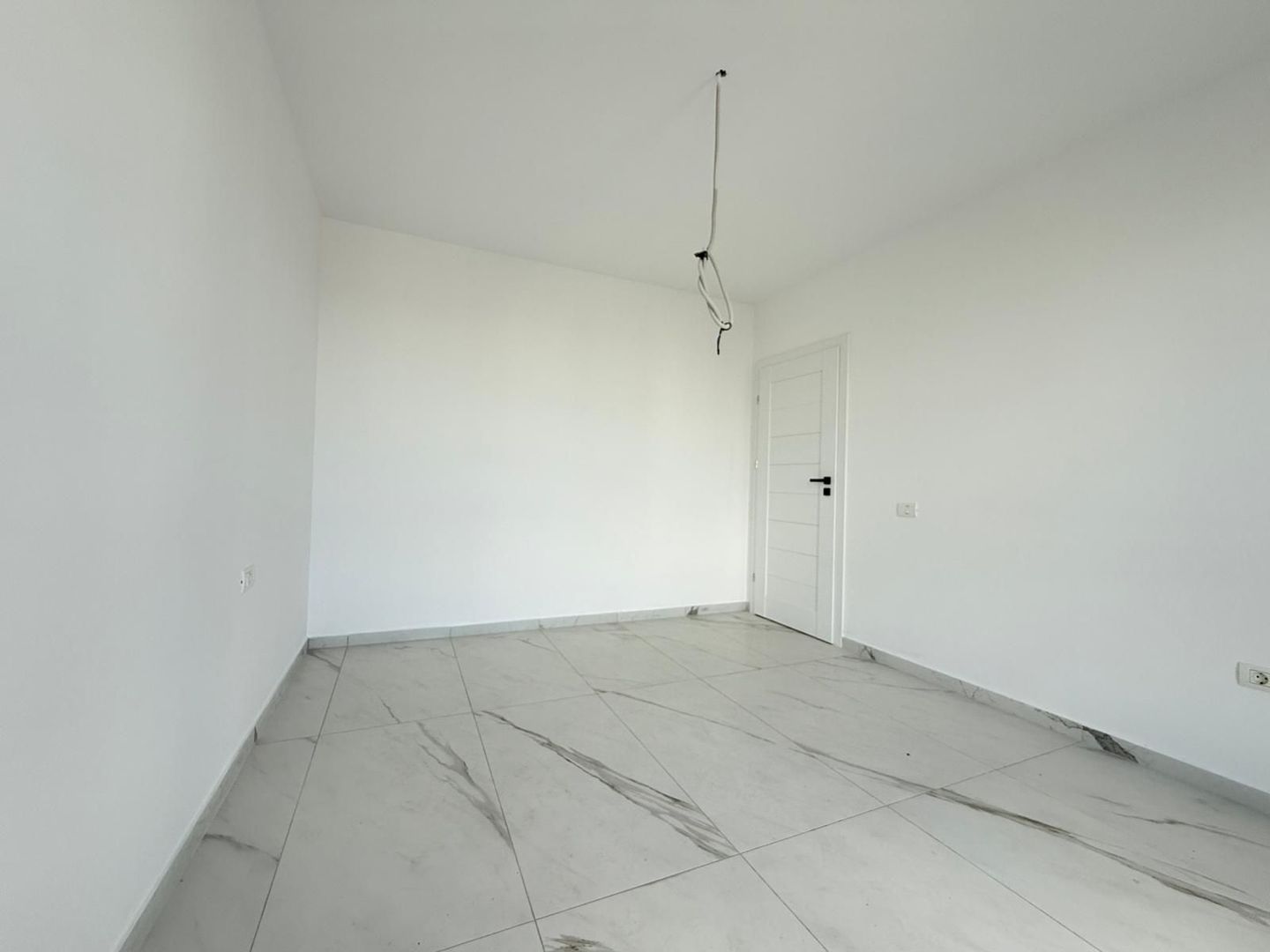 Braytim - SXD Market | 2 Camere | Curte proprie | Bucatarie inchisa - Poză 3