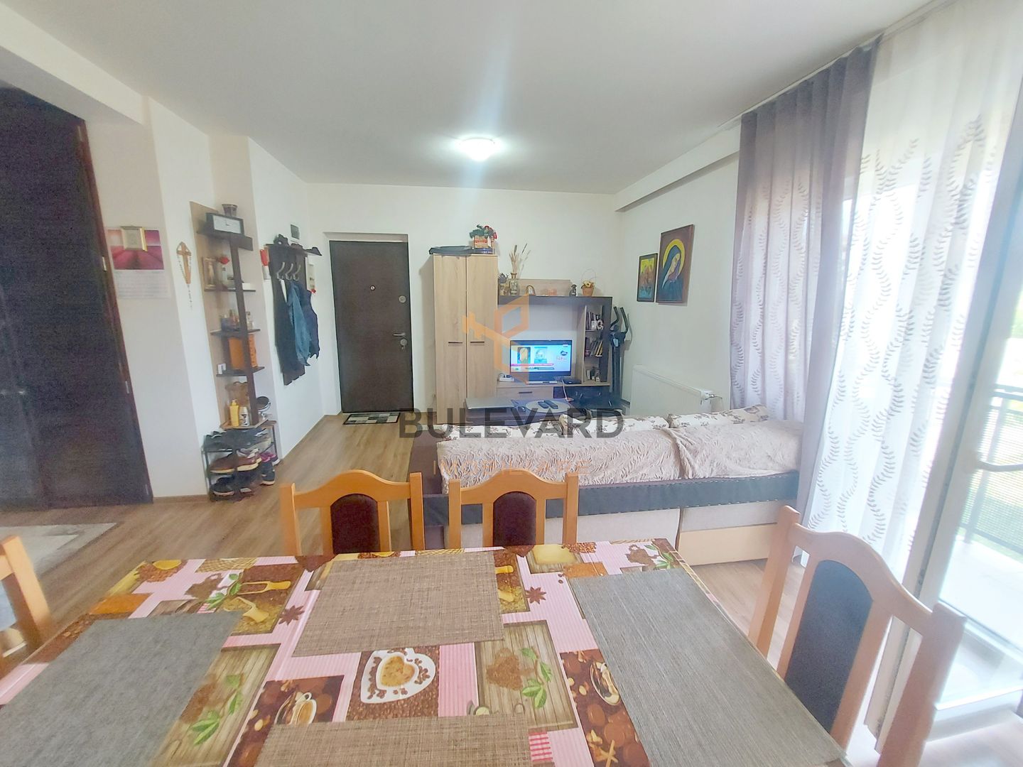 Apartament cu 2 camere in zona strazii Tineretului! - Poză 3