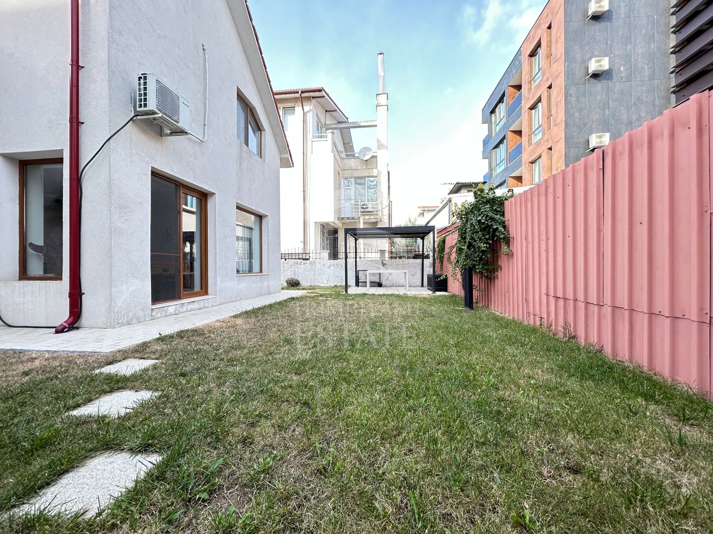 Vilă P+1 Mamaia Nord | 308 mp | 6 Camere | 6 băi | 6 locuri de parcare - Poză 31