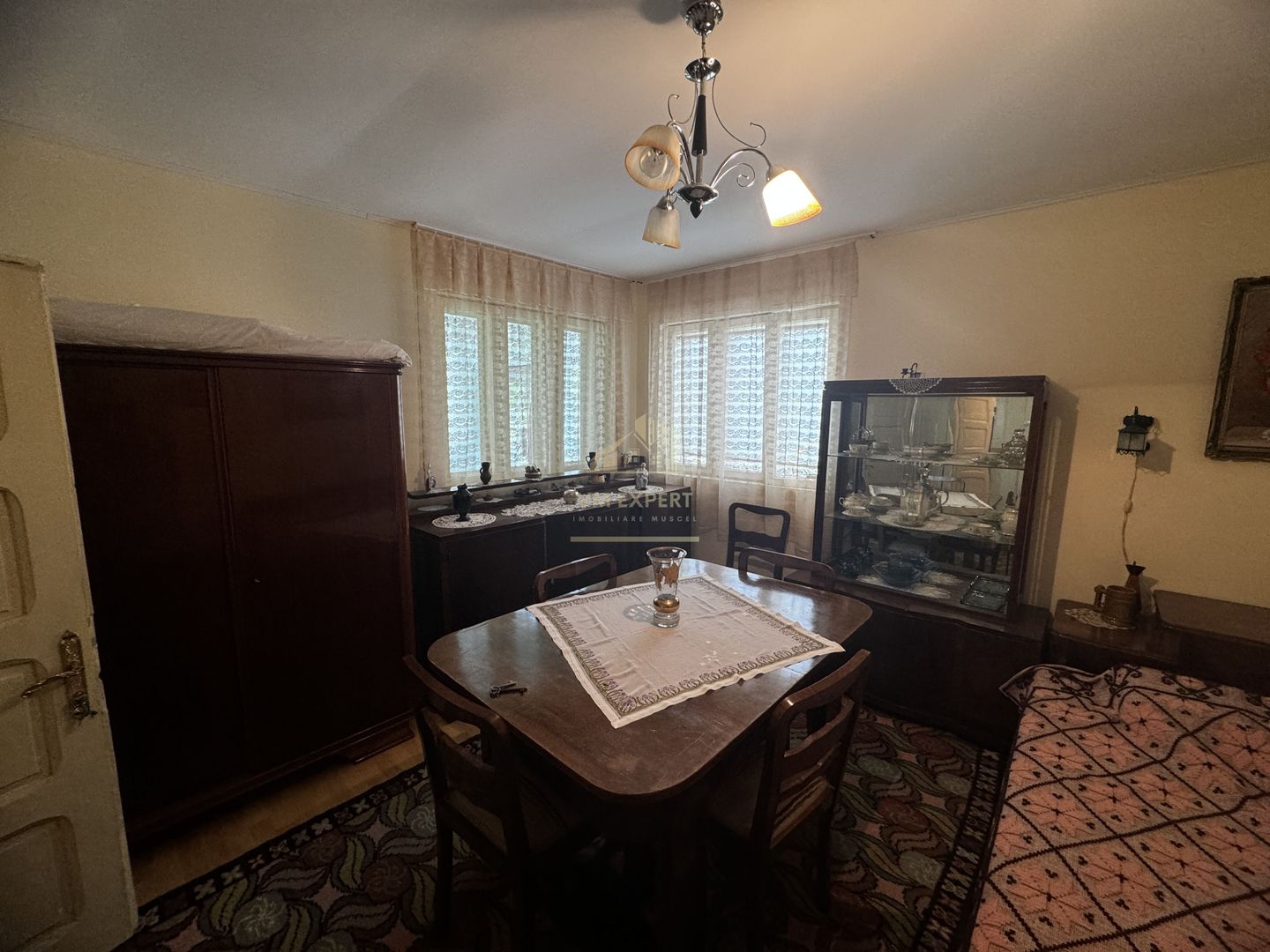 CASA 3 CAMERE, PLUS ANEXE, TEREN 2141 MP, BEREVOIESTI, ARGES - Poză 6