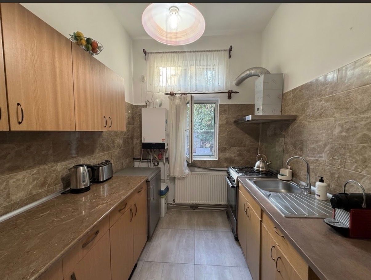 Căsuță interbelică în Cartierul Evreiesc | 225 mp teren | Curte liberă 135 mp - Poză 11