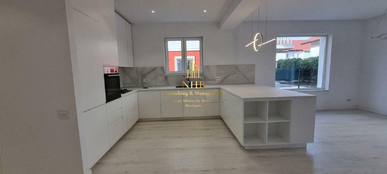 Vila 5 camere cu mansarda spatioasa si gradina in Pipera American Village - Poză 4