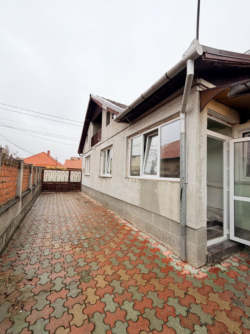 De vanzare imobil in zona Centrala - Mircea cel Bătrân - Poză 1