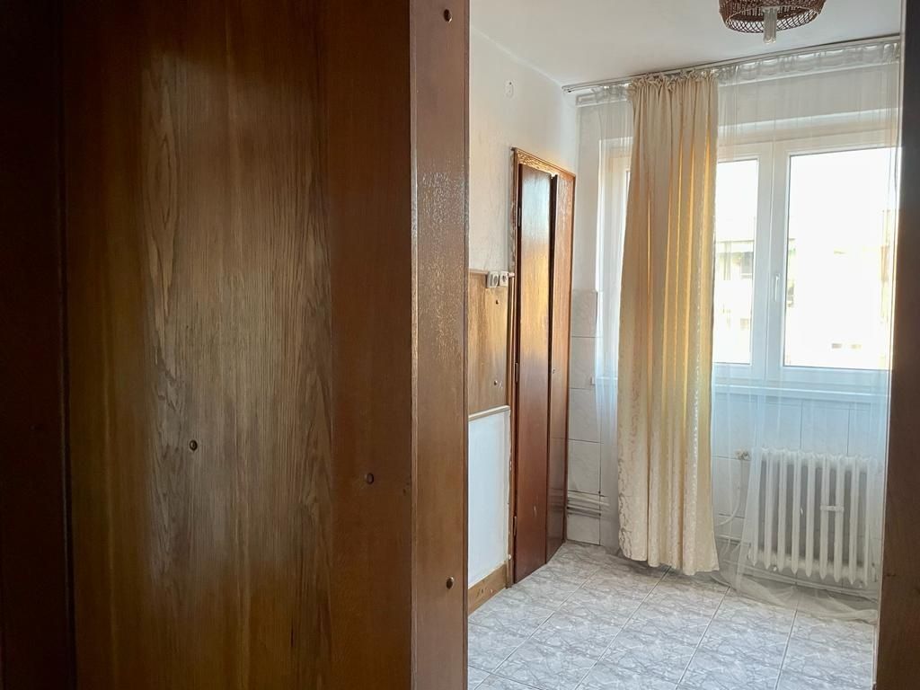 BRASADAS vinde ap 2 cam etaj 4/4 Calea Traian. - Poză 4