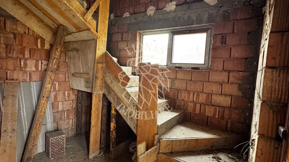 Casa 5 camere 173 mp-3 balcoane-terasa-garaj-Beclean - Poză 5