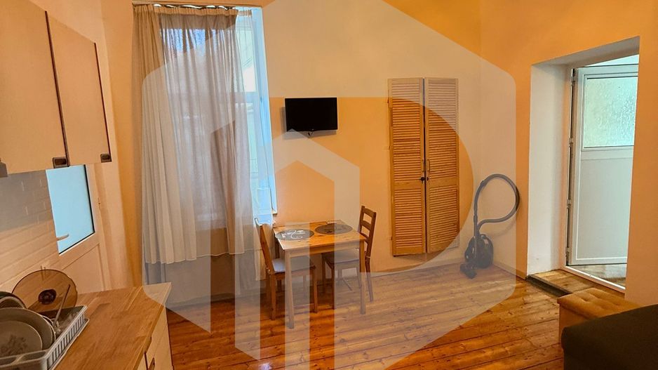 Apartament | De Inchiriat| 2 Camere | Centrul Istoric | 50mpu| Etaj 1 - Poză 1