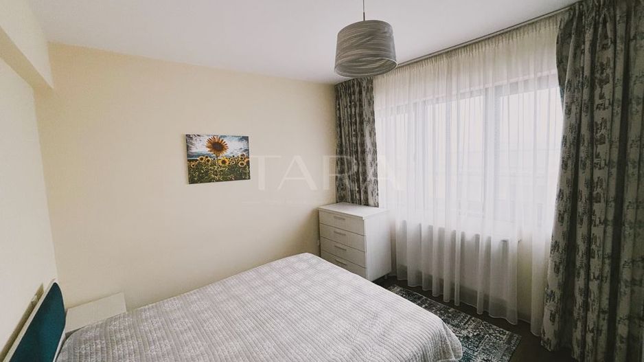 Apartament modern 3 camere în Europa - Poză 7